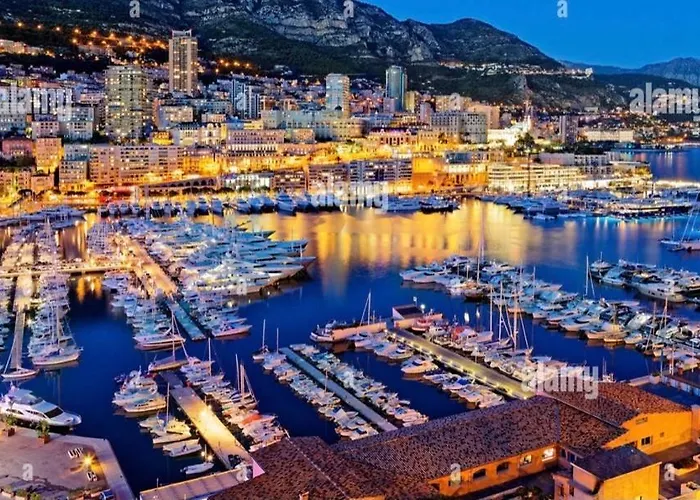 Cadette, A 200m De Monaco Босолей